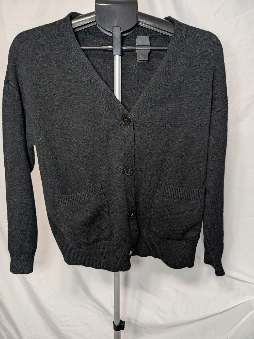 Black V-Neck Front Pocket Cardigan Sweater, Size L